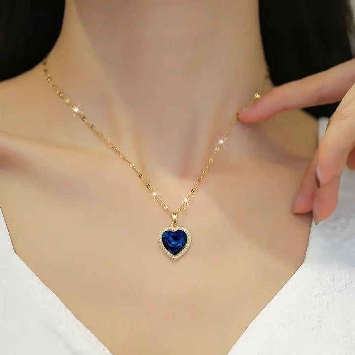 Jaselle Vireyne Necklace | Gold