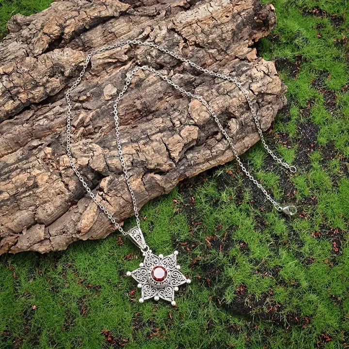 Jessindrah Carmalyth Necklace | White Gold