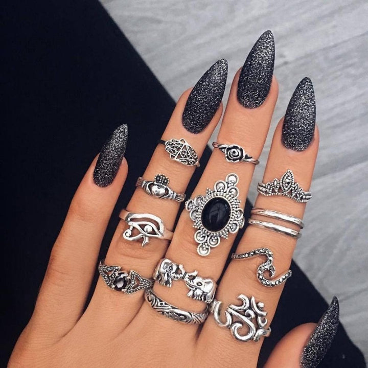 Exclusive Set of 8 to 12 Premium Rings