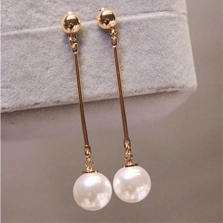 Elegant Hand-Plaid Pearl Earrings with Luxurious Dangle