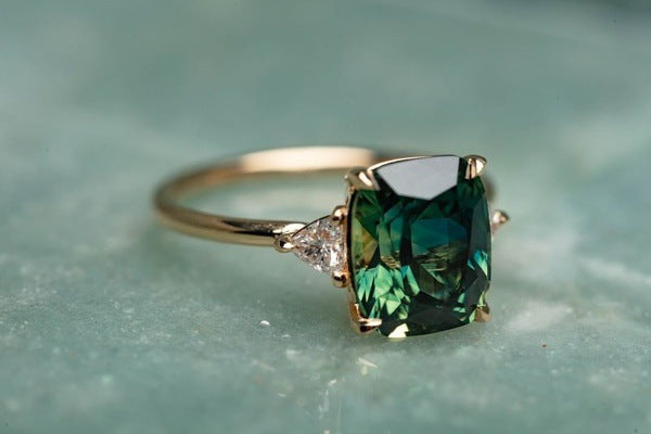 Vintige-Inspired Green Gemstone Ring | Gold