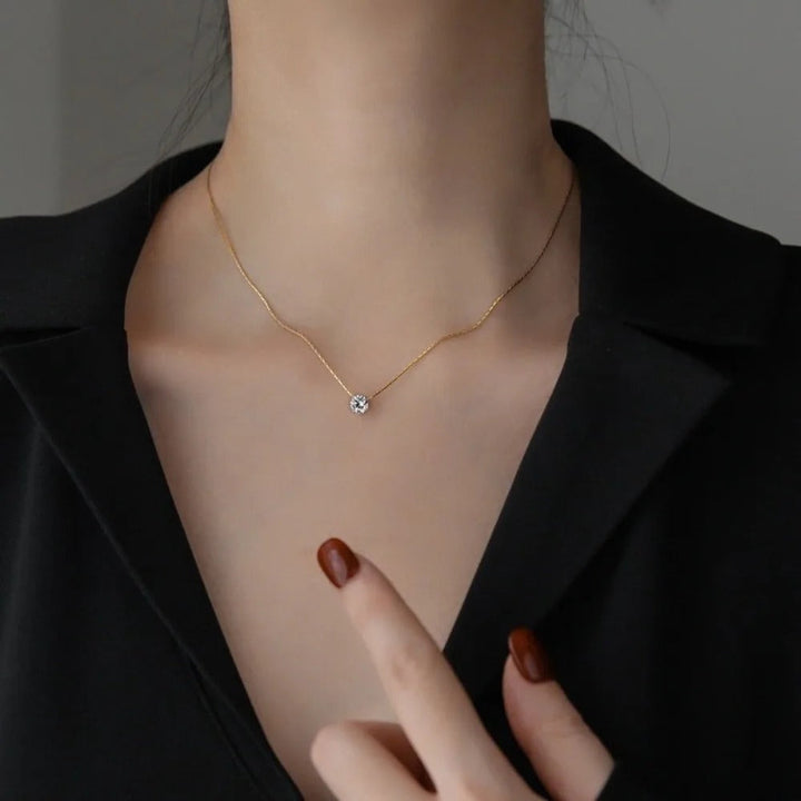 Modified title: Moissanite Necklace Cléa