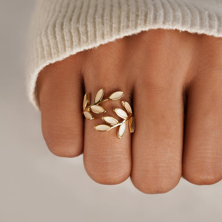 Glden Leaf Ring