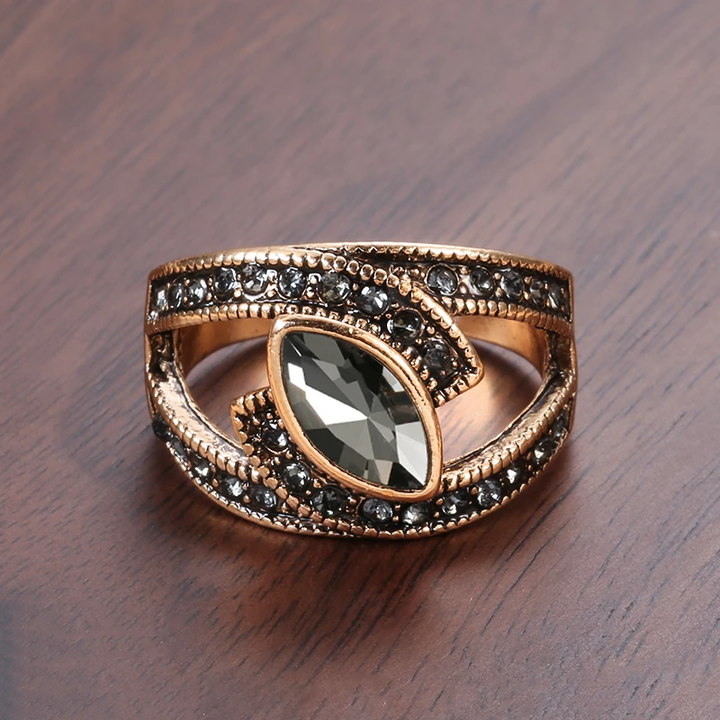 Sleek Crystal Ring in Black