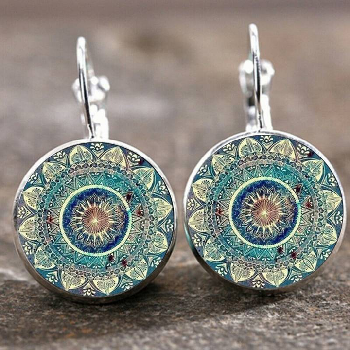 Mandala Earrings in Vintage Round Design
