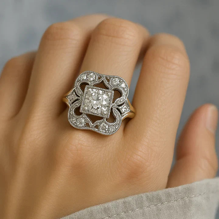 Vintaje Zirconia Gold Ring