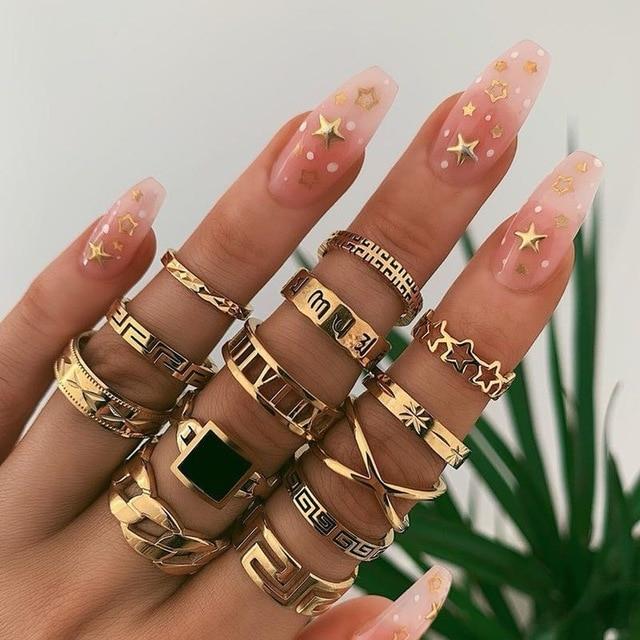 Exclusive Set of 8 to 12 Premium Rings