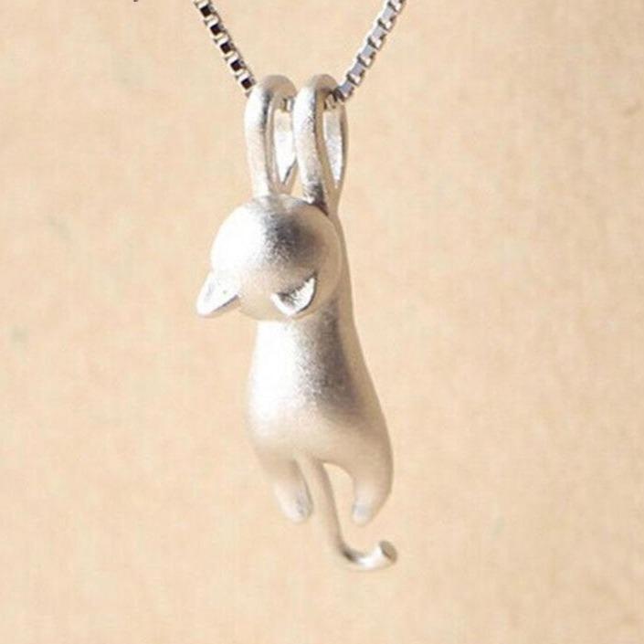 Modified title: 925 Sterling Silver Playfull Kitty Necklace